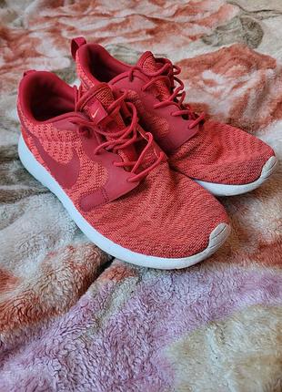 Кросівки nike червоні, розмір 42, тканина