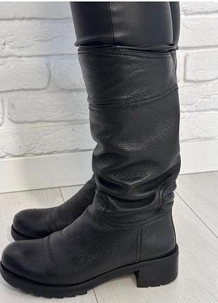 Шкіряні ,жіночі сапоги prada