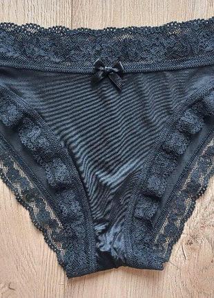 Victoria's secret трусики з мереживом s розмір  нові