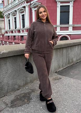 Жіночий костюм тканина альпака