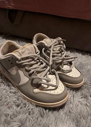 Кросівки nike sb dunk low pro сіро-бежеві