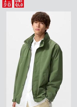 Вітрівка uniqlo