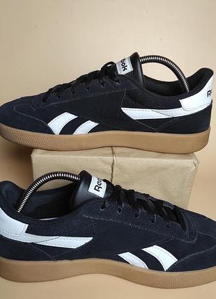 Кроссовки reebok smash edge.
размер 41 длина стельки 26,5 см.
