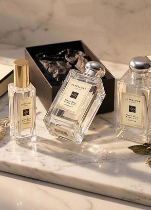 Порожні флакони "jo malone wood sage & sea salt" з коробками.