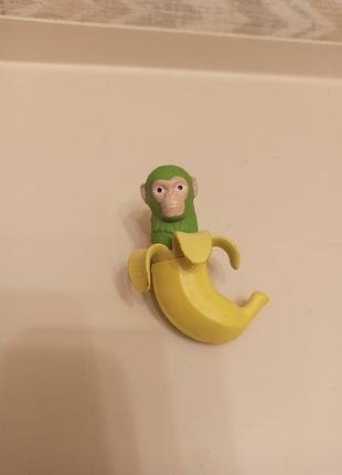 Фигурка chimpanzini bananii (шимпанзинные бананы) - популярная трендовая игрушка-мем из вселенной italian brainrot с tiktok, хорошее качество