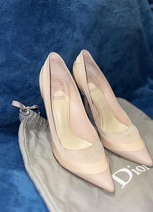 Ефектні та дуже ніжні туфлі-човники з christian dior, р38.