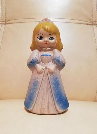 Винтажная советская резиновая игрушка-пыщалка «снегурочка»