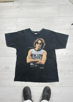 Футболка чорна з принтом john lennon 2003 року