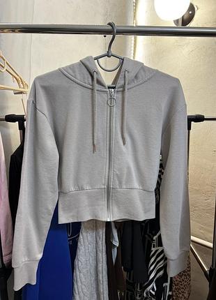 Жіноча укорочена кофта на застібці бежева