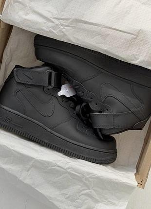 Кроссовки nike air force кожаные черные 39
