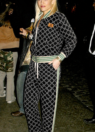 Головне, аби костюмчик сидів: gucci