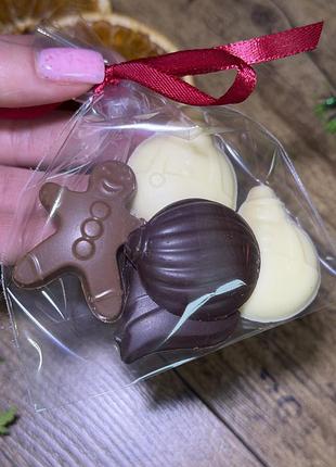 Новогодние шоколадные подарки. новогодние шоколадные фигурки.