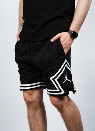 Спортивные шорты jordan цвета черный, доступные размеры s, m, xl, xxl