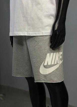 Мужские шорты nike m-xl черные и серые