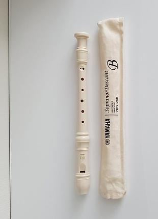 Блок-флейта сопрано yamaha yrs-24b (барочная система) в идеале