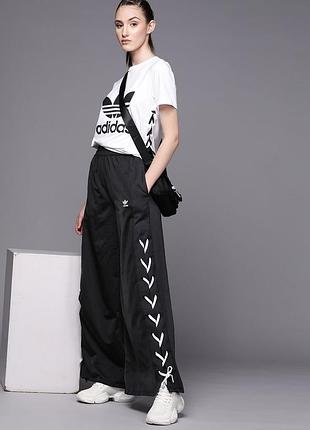 Спортивні штани жіночі adidas always original laced wide leg track pants чорні xl