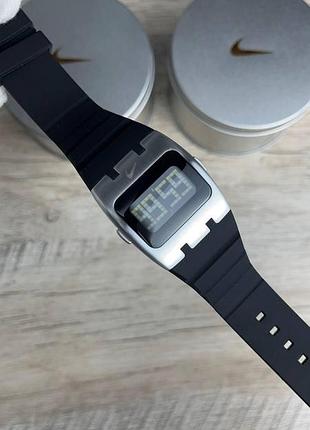 Годинник nike triax d-line цифровий чорний, водонепроникний