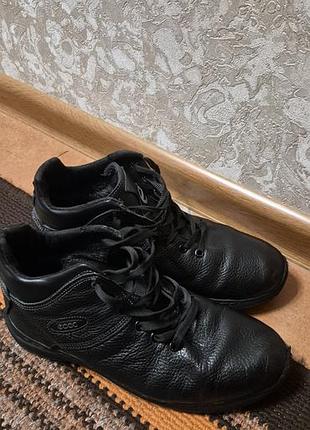 Чоловічі черевики теплі