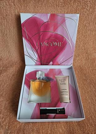 Парфюмерный набор lancôme la vie est belle (парфюмированная вода, лосьон, тушь)