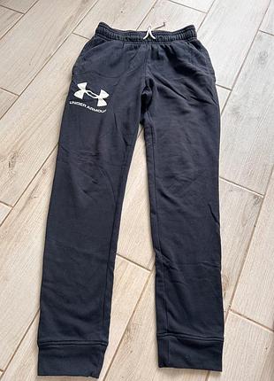 Спортивні штани under armour чорні з логотипом