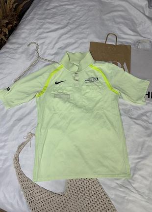 Неонова футболка-поло nike dri-fit з кишенями