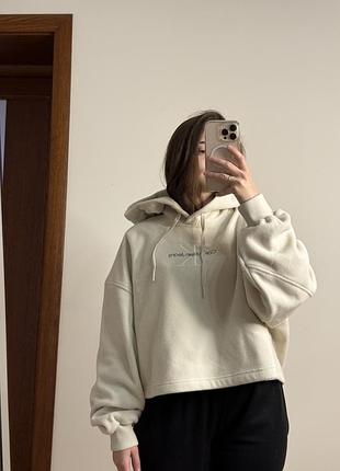 Світшот жіночий calvin klein вкорочений молочний