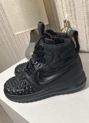 Черевики універсальні nike оплата на карту