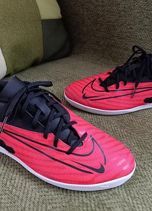 Футзалки nike чорно-червоні