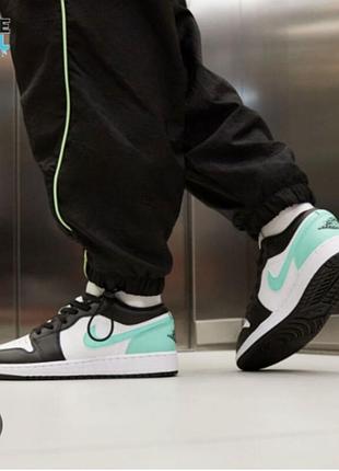 Кросівки air jordan 1 low black/white