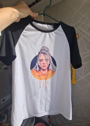 Футболка billie eilish с принтом и черными рукавами