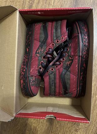 Vans кроссовки house of terror x vans sk8 hi 'кошмар на улице вязок' vn0a4u3czv1