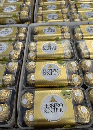 Коробка цукерок fererro rocher 200г