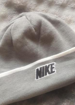 Шапка nike двостороння сіра з білим