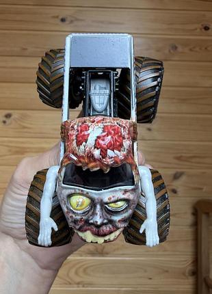 Monster jam zombie монстер джам зомбі 3