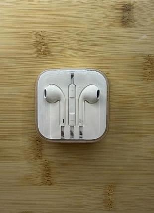 Навушники apple earpods 3.5 мм білі дротові з мікрофоном