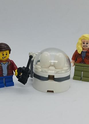 Доктор еллі саттлер та інкубатор jurassic world lego