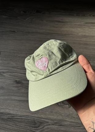 Huf skateboarding heart кепка