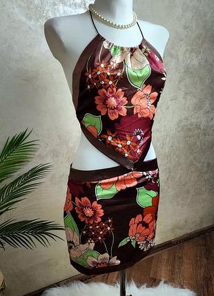 ✨✨✨атласна мінісукня prettylittlething у стилі y2k: топ-хустка на зав'язках + спідничка з вирізом
