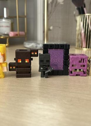 Набір іграшкових фігурок kinder joy minecraft (колекційні герої гри)