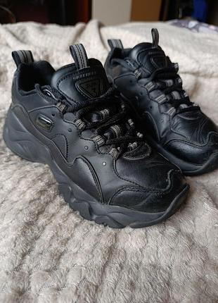 Кросівки жіночі skechers d'lites 3.0 proven force чорні