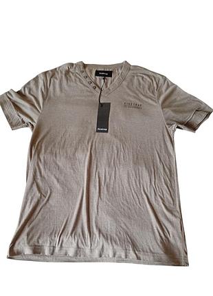 Футболка чоловіча firetrap бежева з v-подібним вирізом