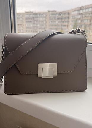 Жіноча шкіряна сумка italian bags сіро-коричнева 21х15х8 см