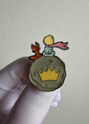 Пін значок металевий брошка «маленький принц і лис» — «маленький принц» антуана де сент-екзюпері