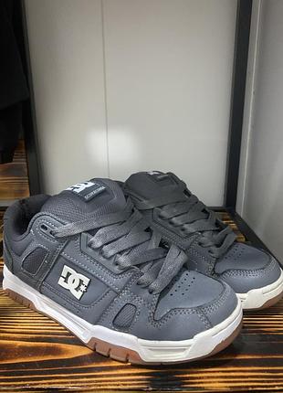 Кроссовки dc shoes 38 размера