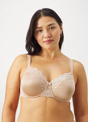 Бежевий бюстгальтер triumph ladydorm soft w бютсгальтер мінімайзер