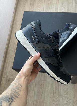 Кросівки geox