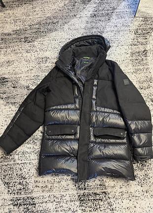 Пуховик чоловічий hugo boss чорний