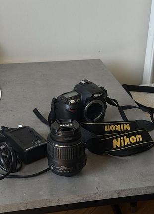 Фотоапарат nikon дзеркальний з об'єктивом та аксесуарами