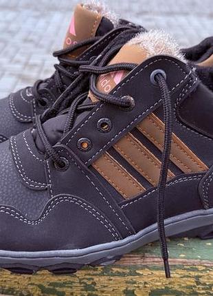 Черевики чоловічі adidas зимові на шнурівці чорно-коричневі