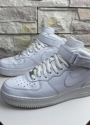Оригінальні кросівки nike air force 1 mid